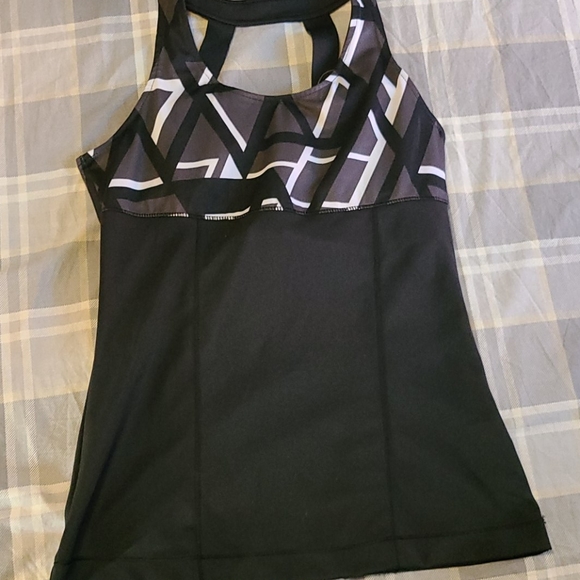 Training top - Picture 1 of 1